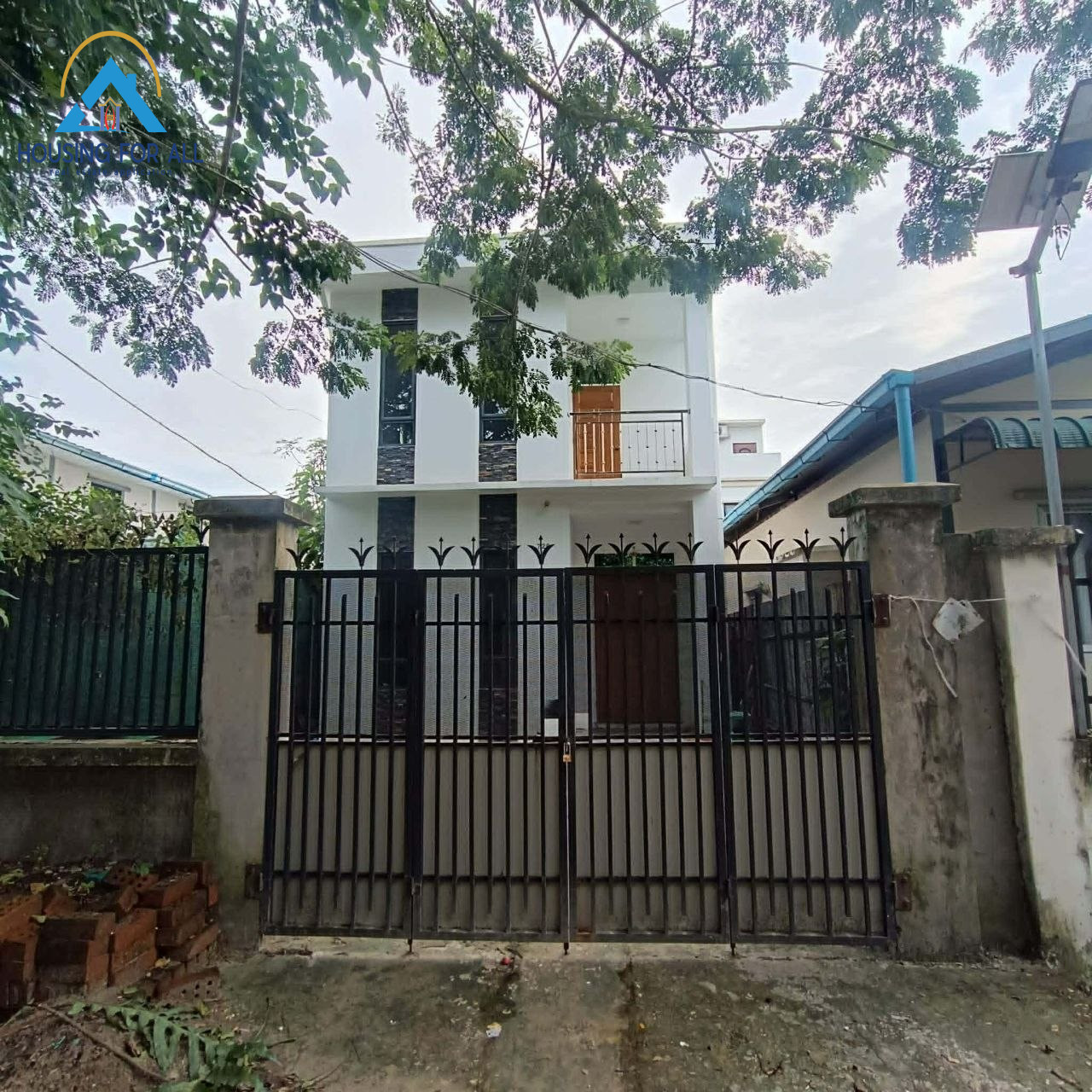 Home in Metric Way