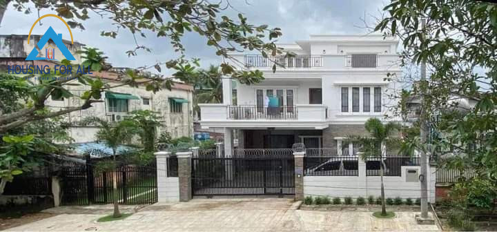 Home in Metric Way