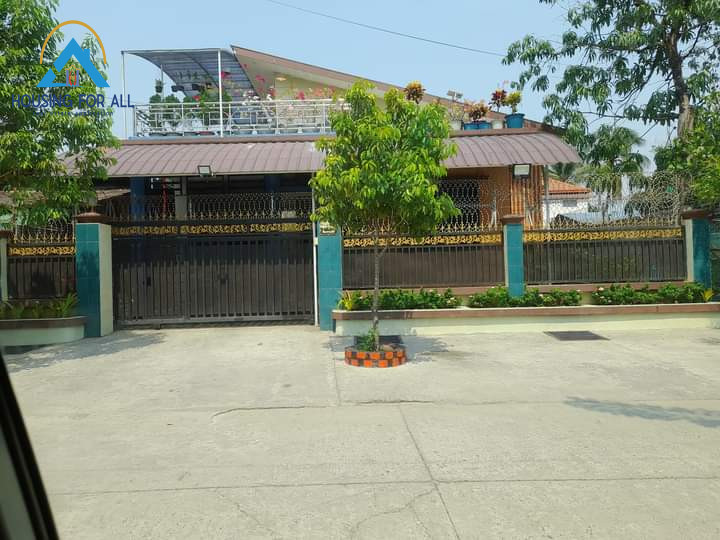 Home in Metric Way