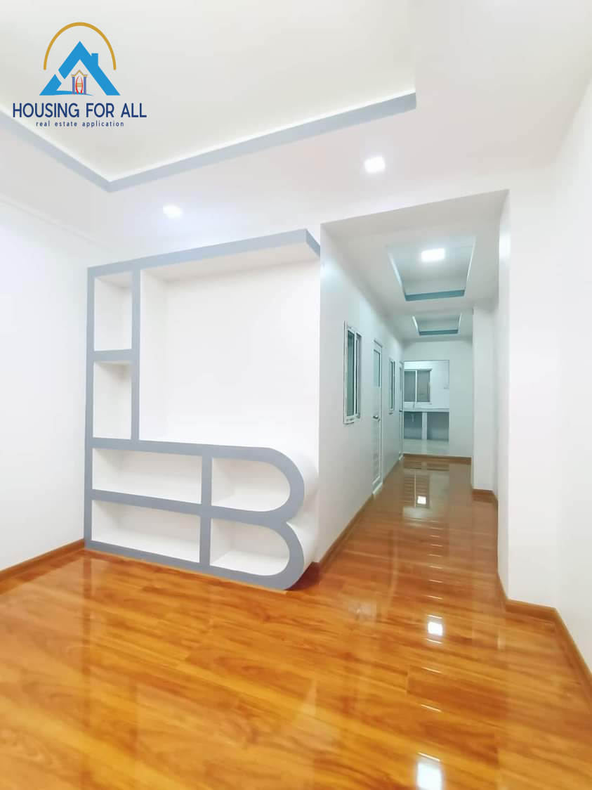 Home in Metric Way