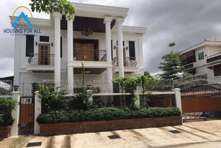Home in Metric Way