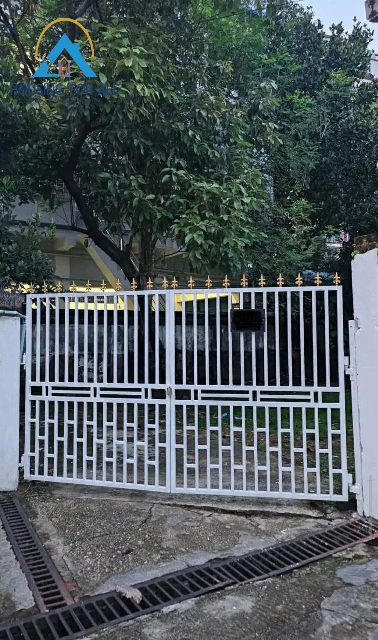 Home in Metric Way