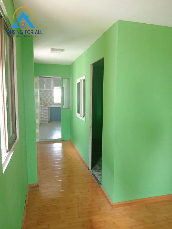 Home in Metric Way