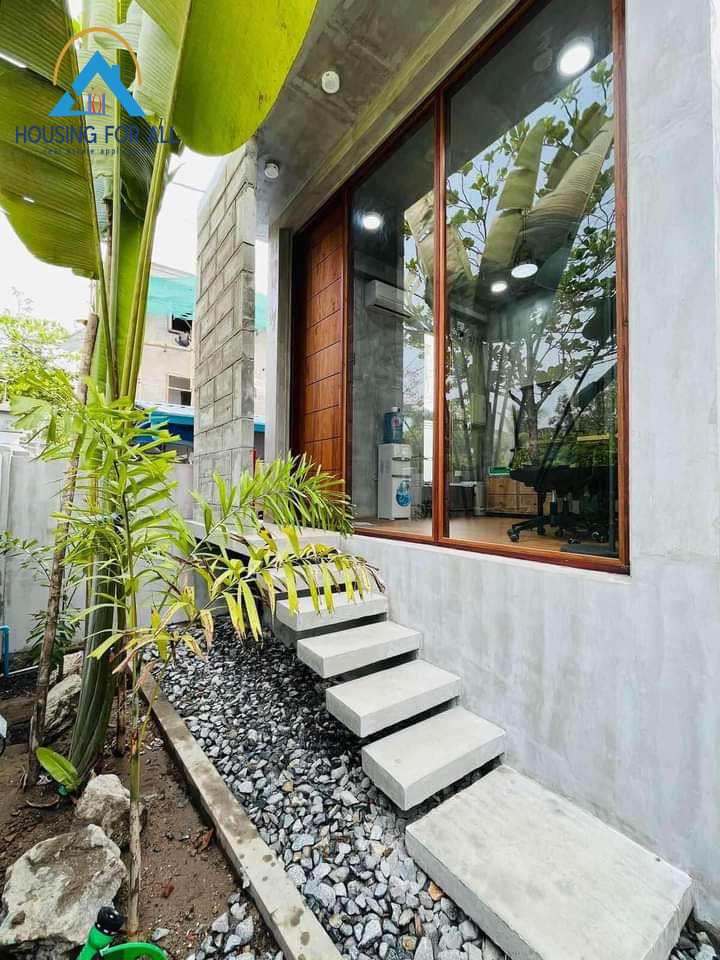 Home in Metric Way
