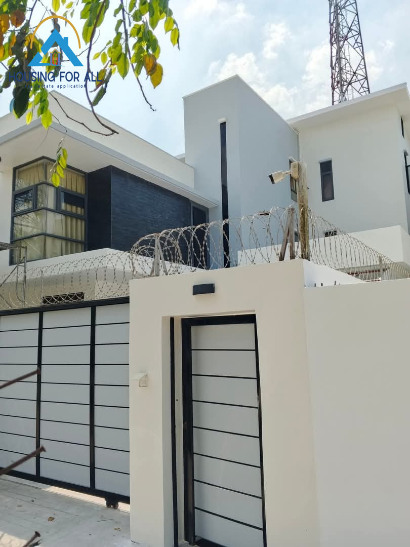 Home in Metric Way