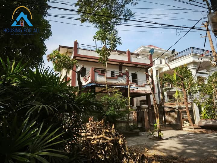 Home in Metric Way