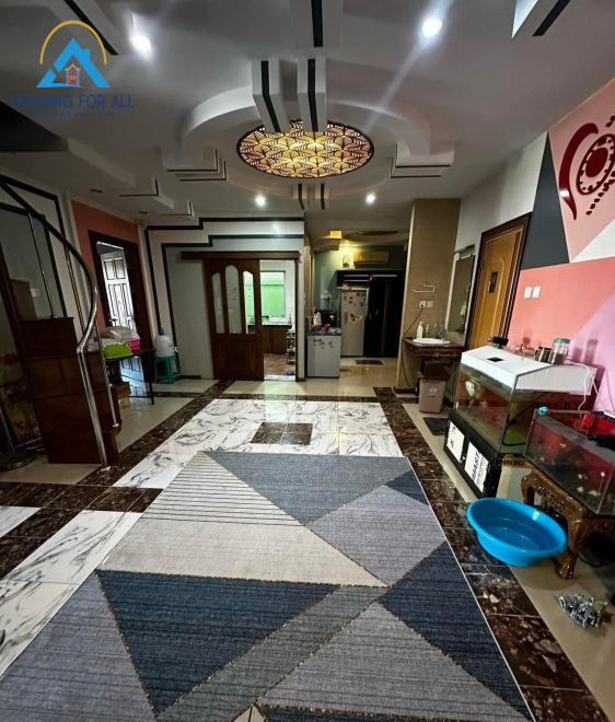 Home in Metric Way