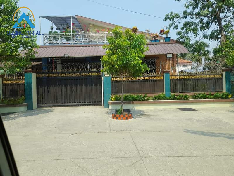 Home in Metric Way