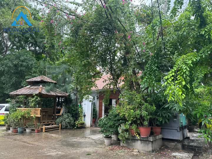 Home in Metric Way